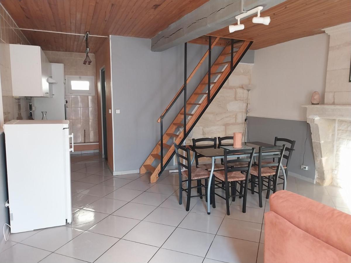 Gite Chez Lea Saint-Seurin-de-Cadourne Extérieur photo